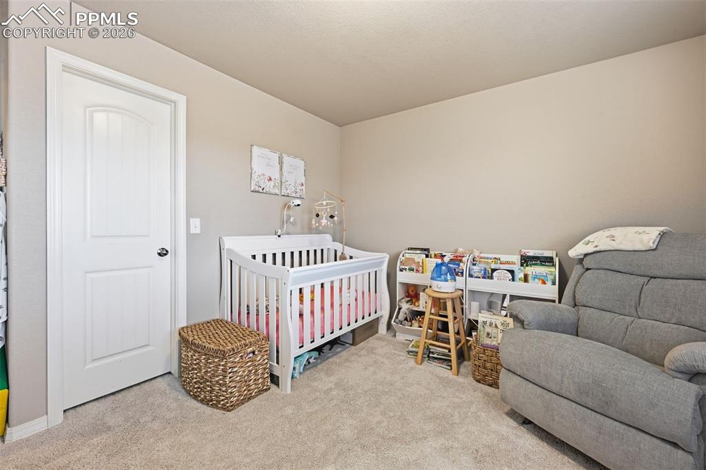 Image 21 of 30: Bedroom