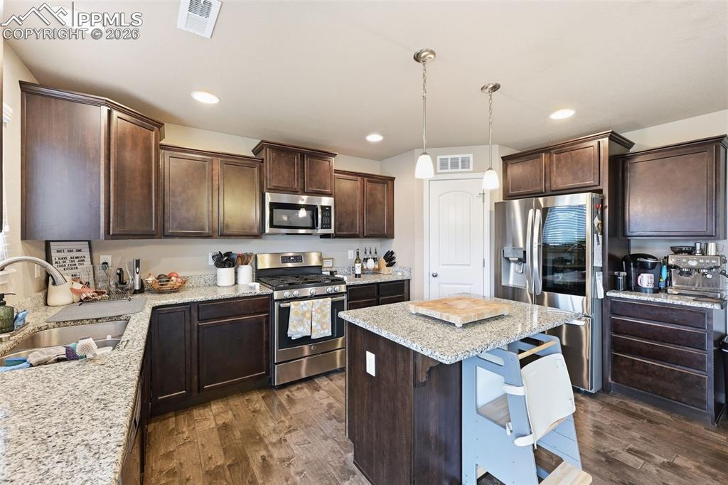 Image 3 of 30: Kitchen