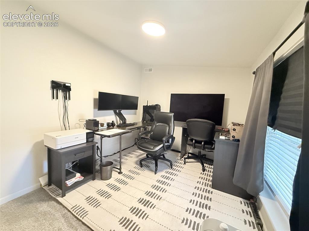 Image 19 of 40: Unit A