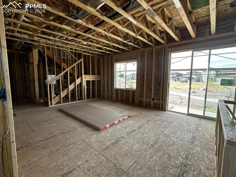 Image 15 of 27: Living Room