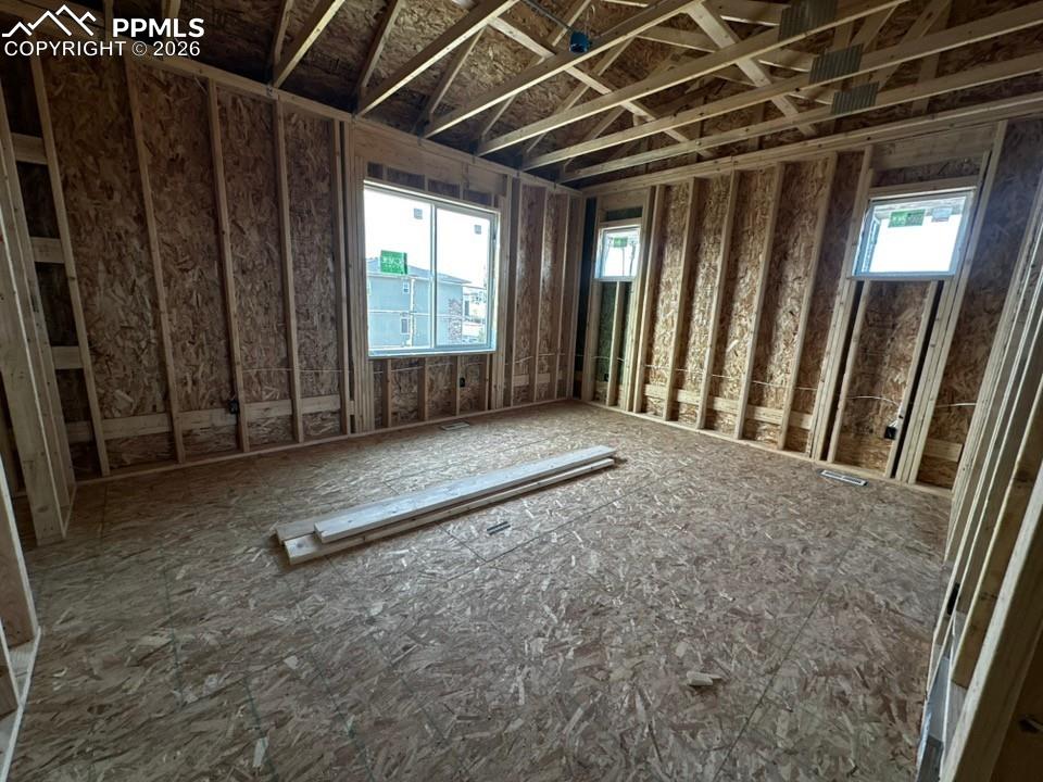 Image 19 of 27: Master Bedroom