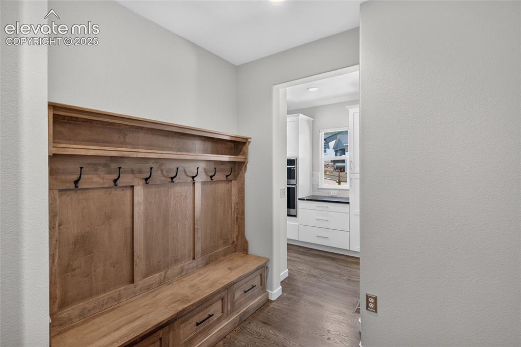 Image 19 of 34: Mud Room