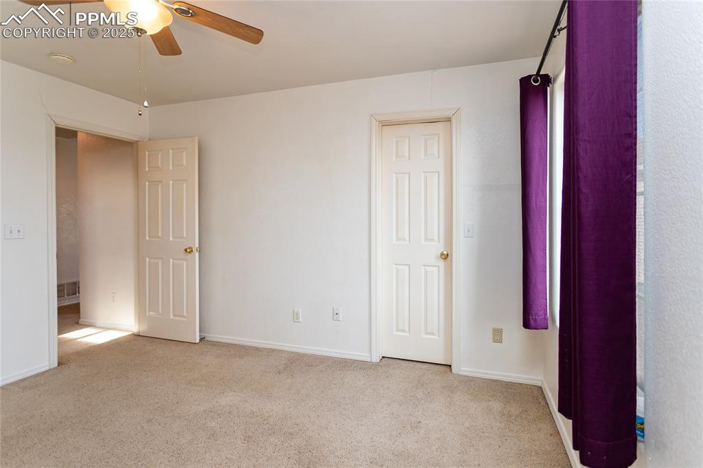 Image 22 of 48: Bedroom