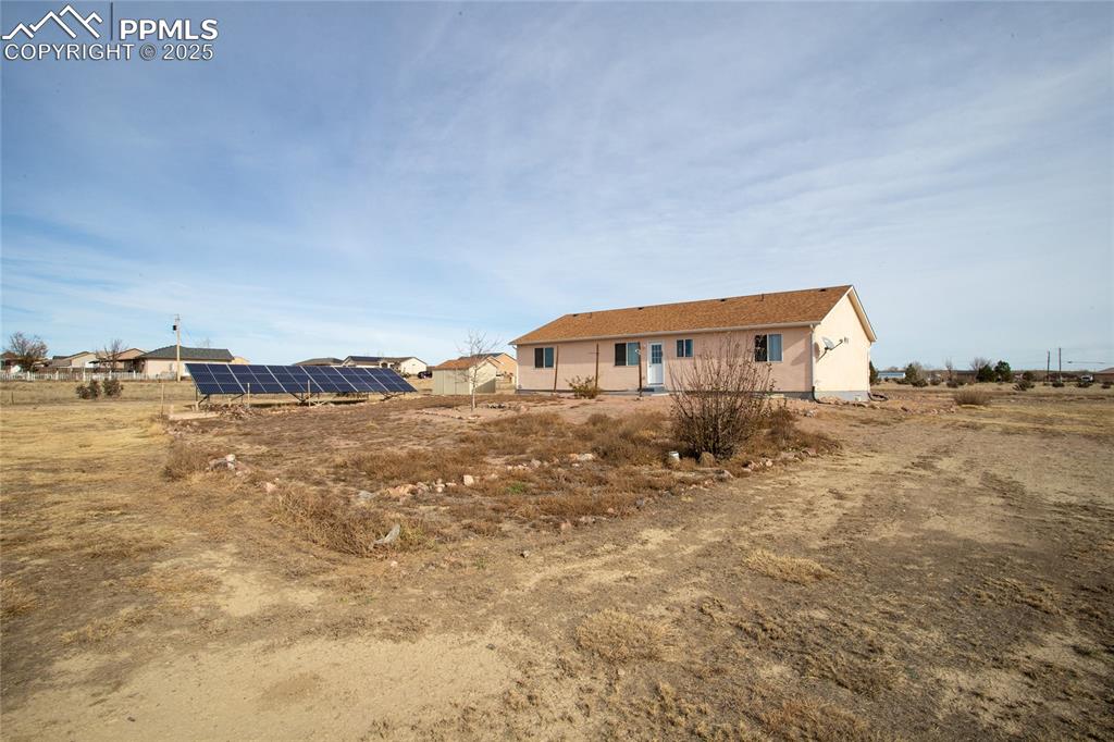 Image 48 of 48: Back of Structure