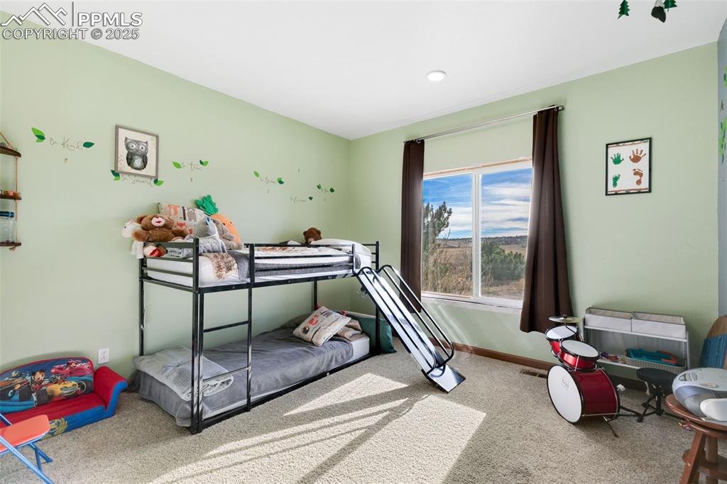 Image 20 of 41: Bedroom