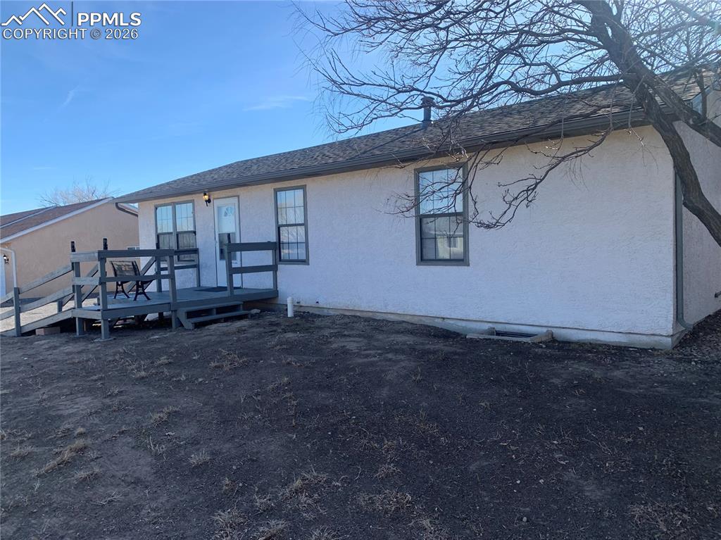 Image 24 of 24: Back of Structure