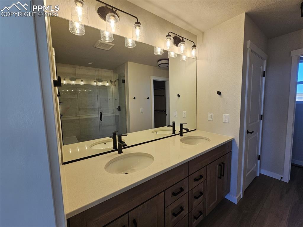 Image 17 of 27: Master Bathroom