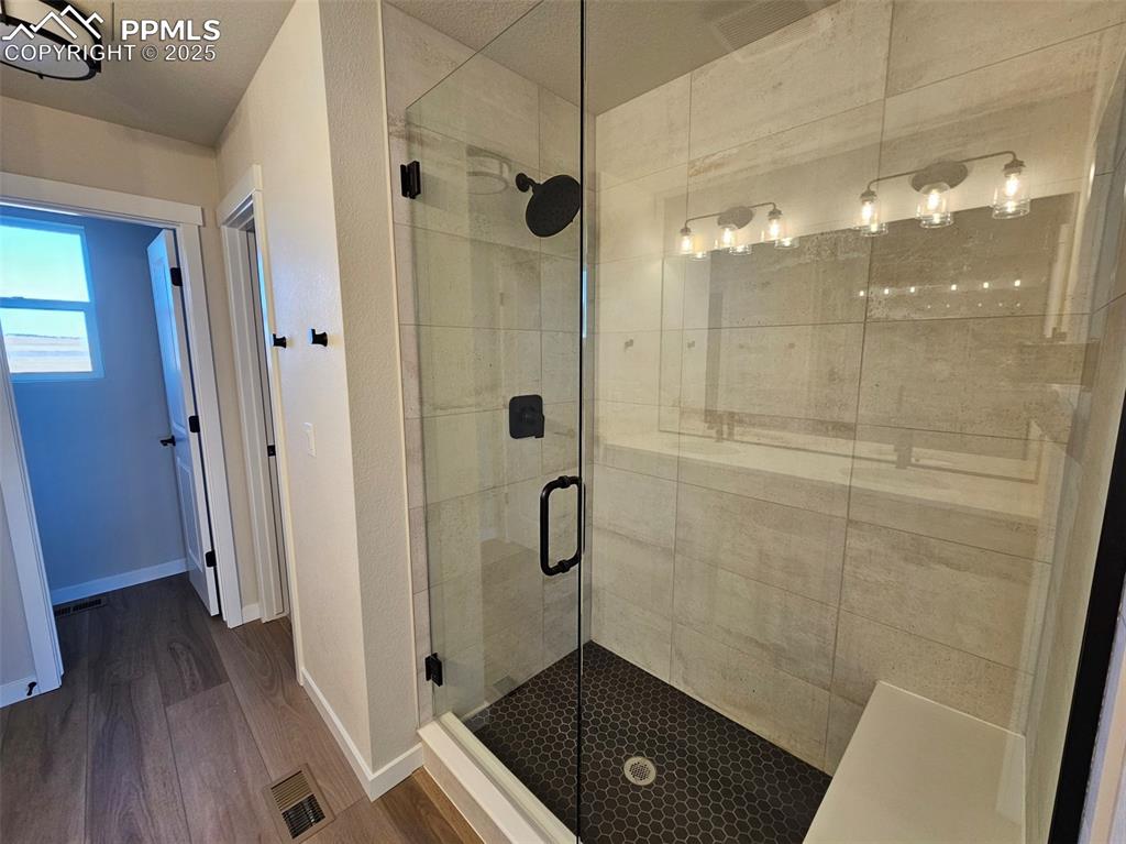 Image 18 of 27: Master Bathroom