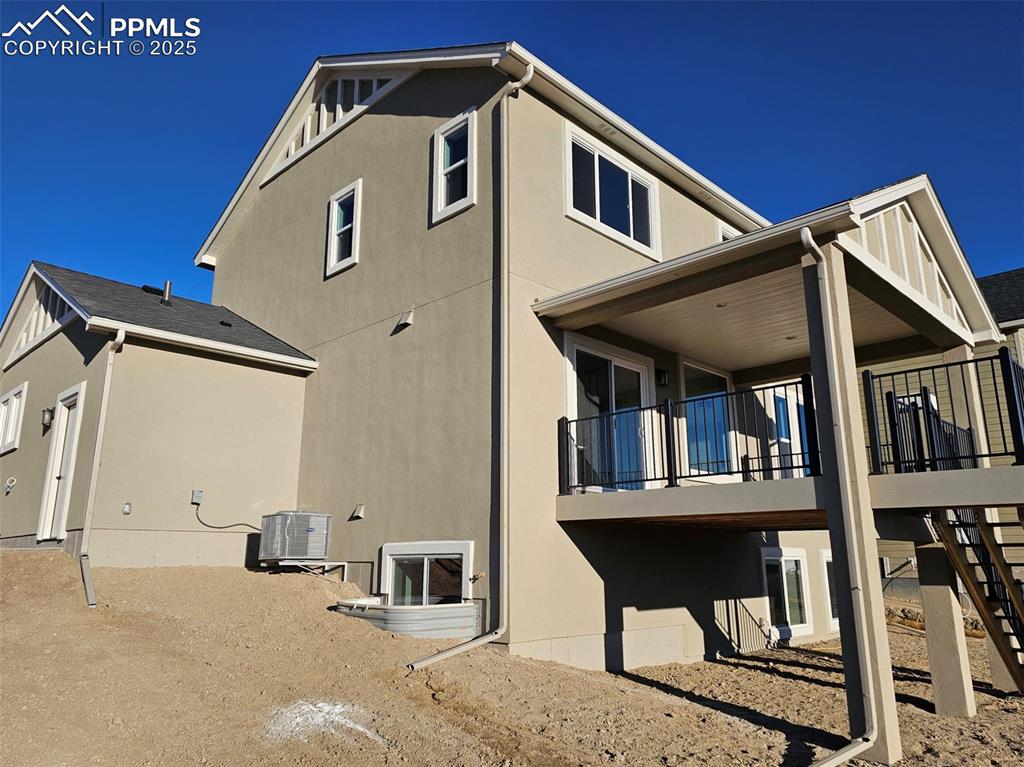 Image 26 of 27: Back of Structure