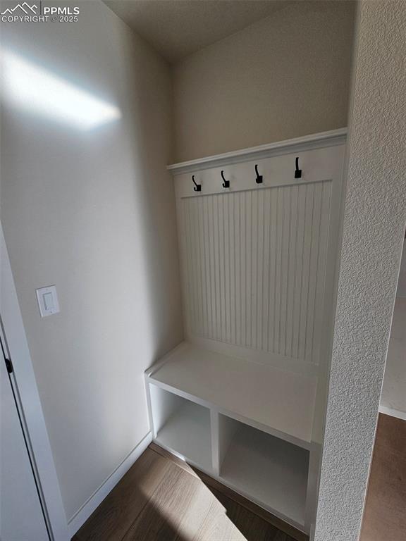 Image 8 of 27: Mud Room