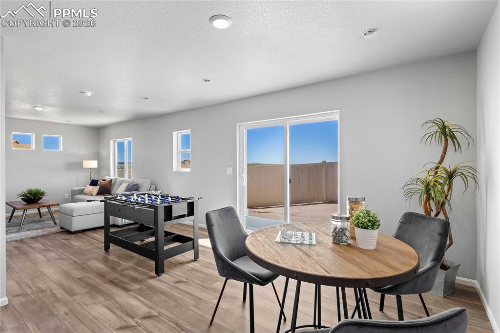 Image 2 of 26: Photos of a model home