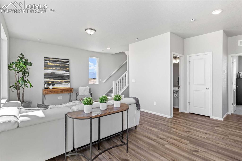 Image 6 of 26: Photos of a model home