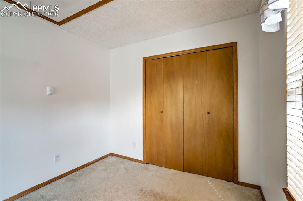 Image 17 of 30: Bedroom