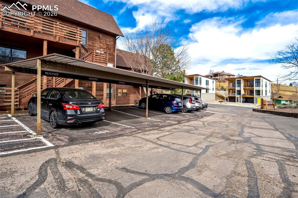 Image 30 of 30: Parking