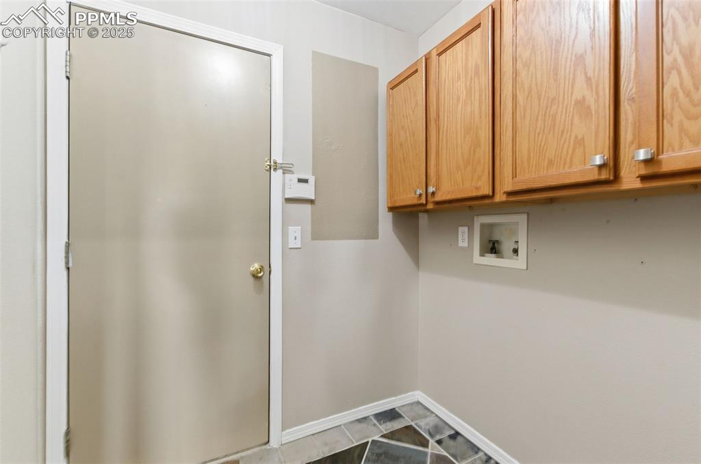 Image 26 of 39: Laundry