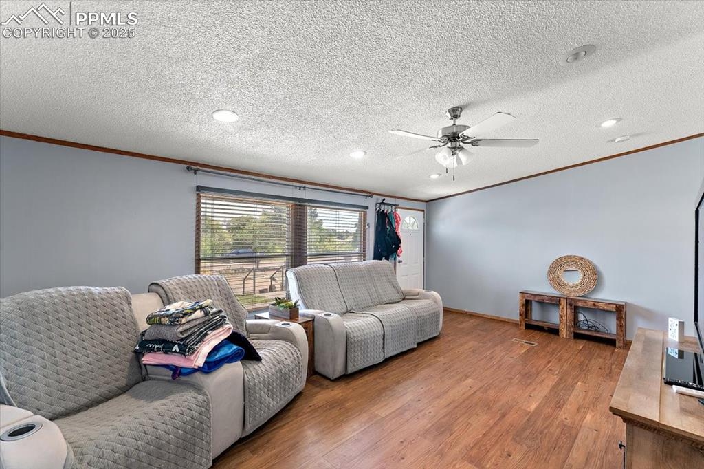 Image 4 of 30: Living Room