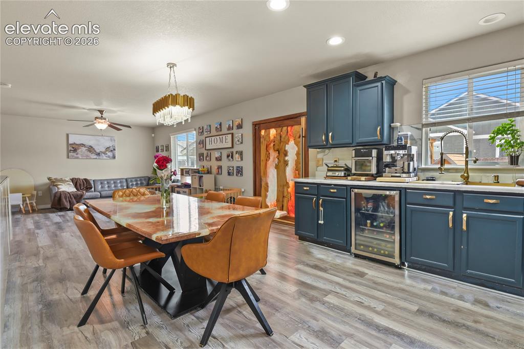 Image 12 of 29: Dining Area