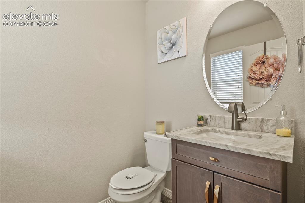 Image 14 of 29: Bathroom