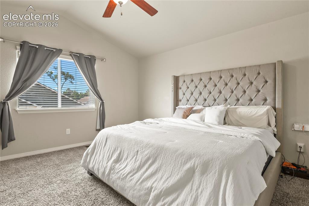 Image 16 of 29: Bedroom
