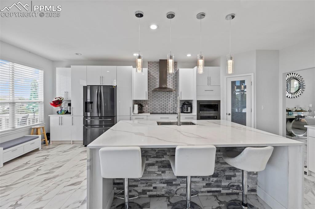 Image 12 of 48: Kitchen