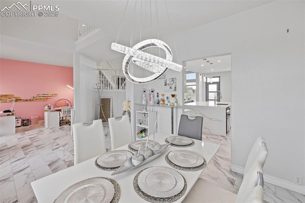Image 6 of 48: Dining Area