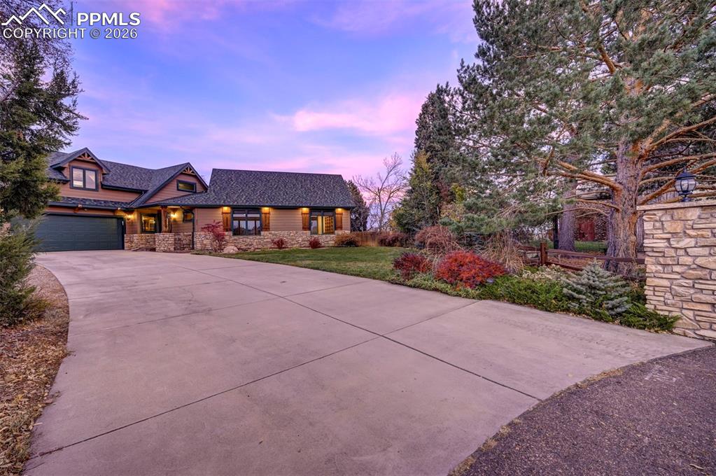 Image 2 of 50: Front of Structure