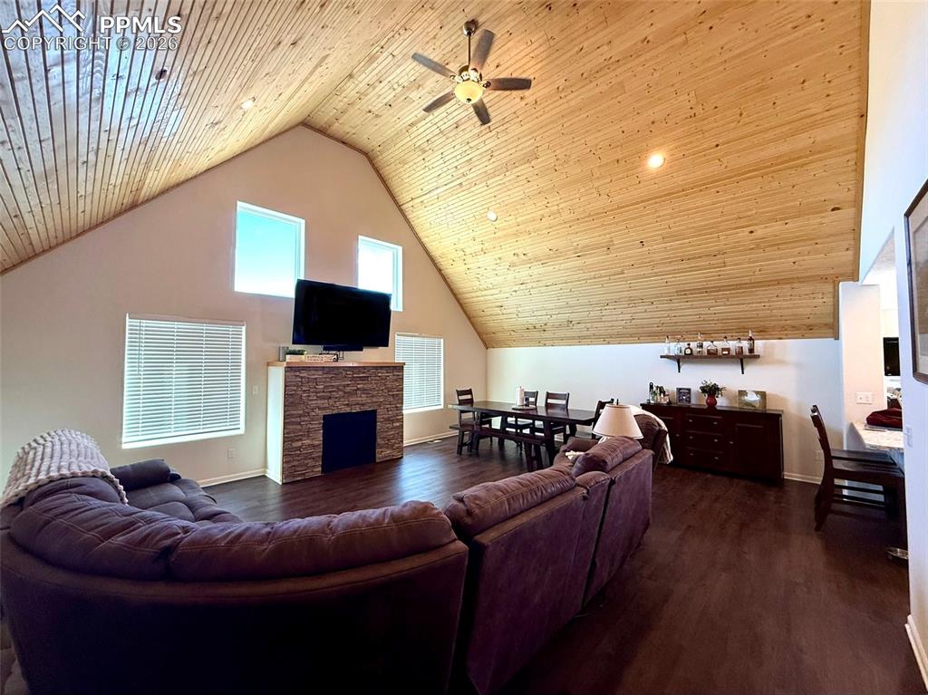 Image 3 of 50: Soaring Ceilings- Wood accents