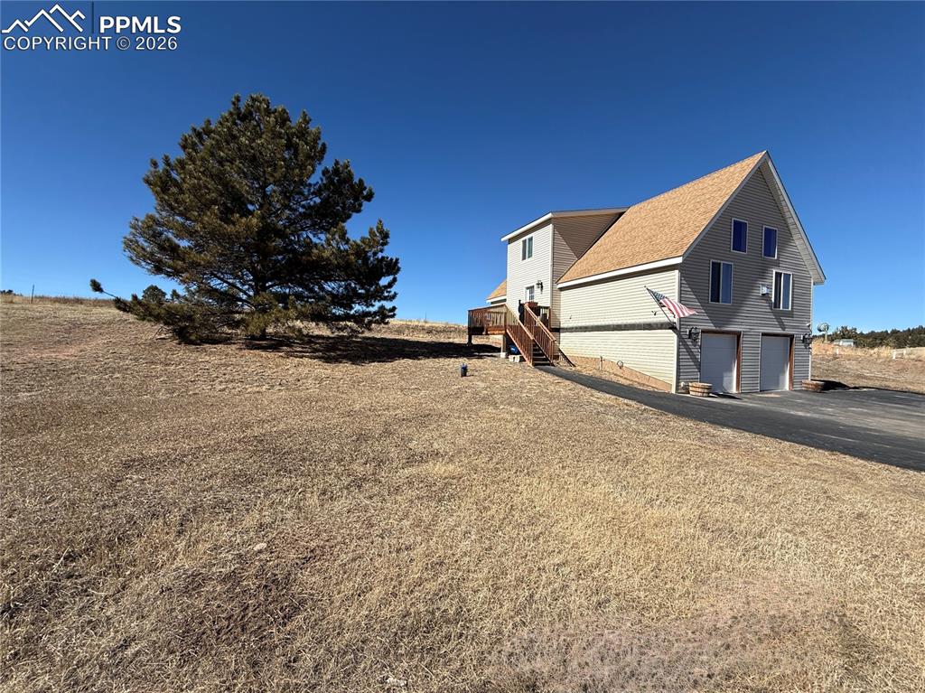 Image 34 of 50: Side of Structure