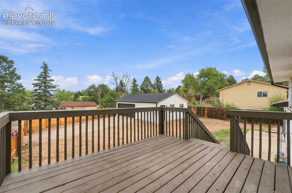 Image 42 of 48: Deck