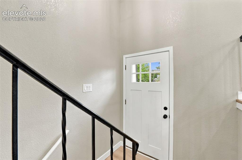 Image 9 of 48: Entry