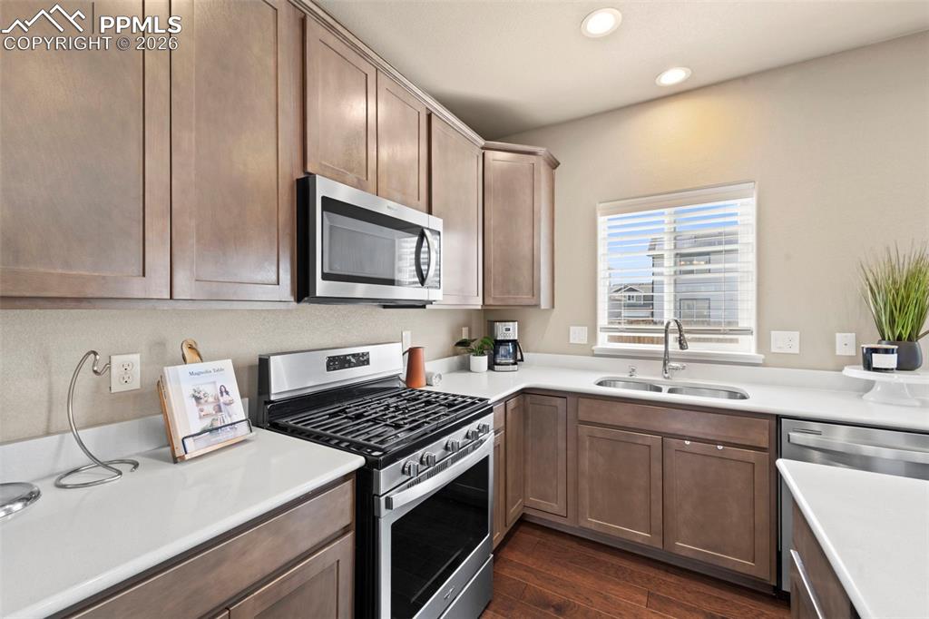 Image 12 of 43: Kitchen