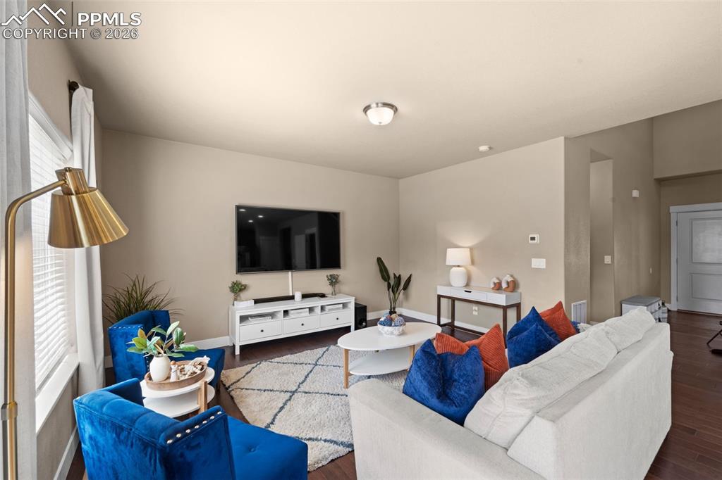 Image 17 of 43: Living Room