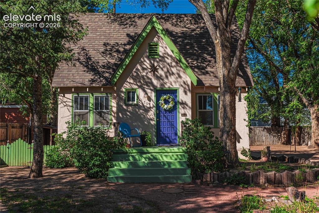 Image 1 of 31: Front of Structure
