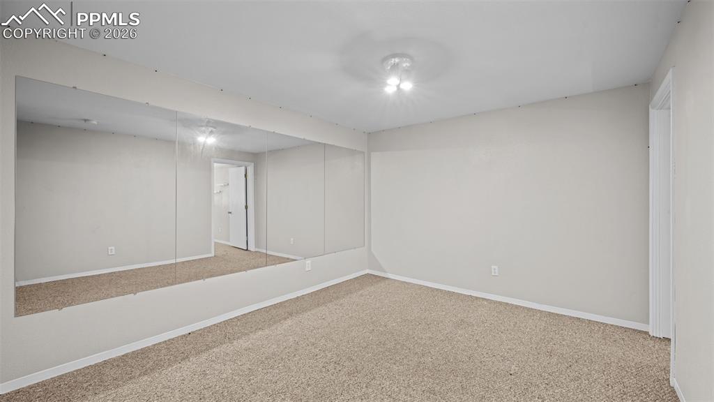 Image 23 of 35: Exercise Room