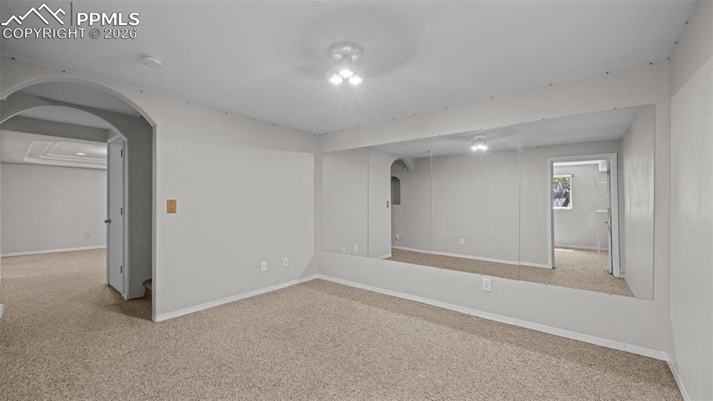 Image 24 of 35: Exercise Room