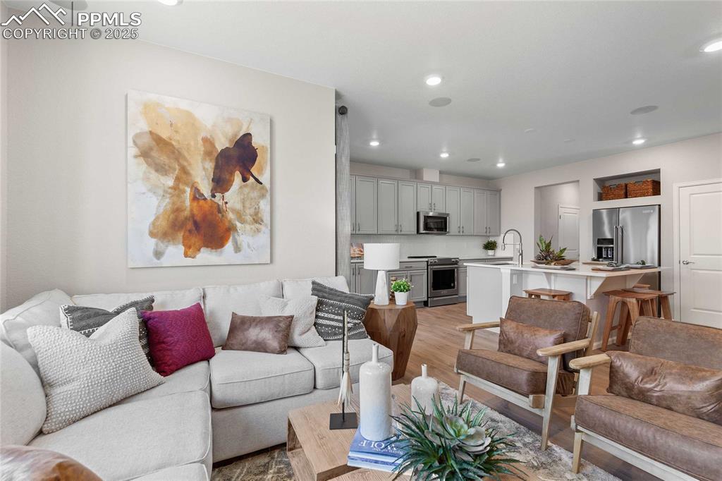 Image 7 of 24: Photos of model home