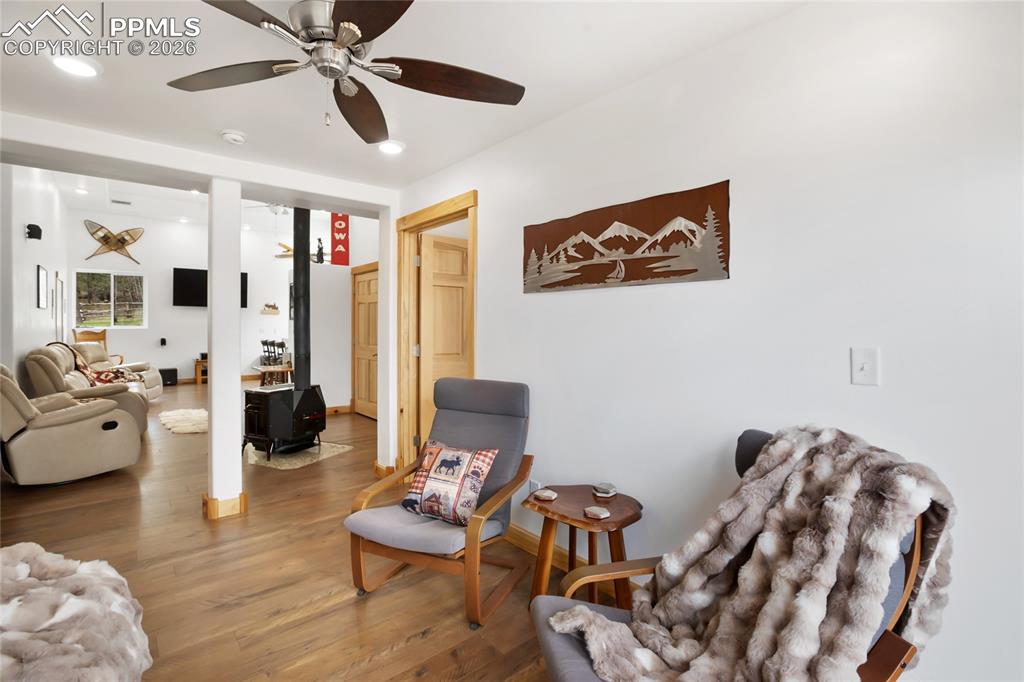 Image 13 of 33: And this cabin just keeps opening up to welcome you further inside!