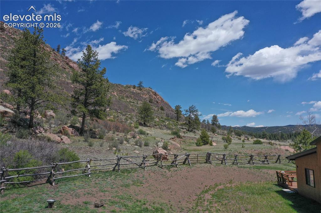 Image 6 of 33: And this slice of heaven is your backyard!