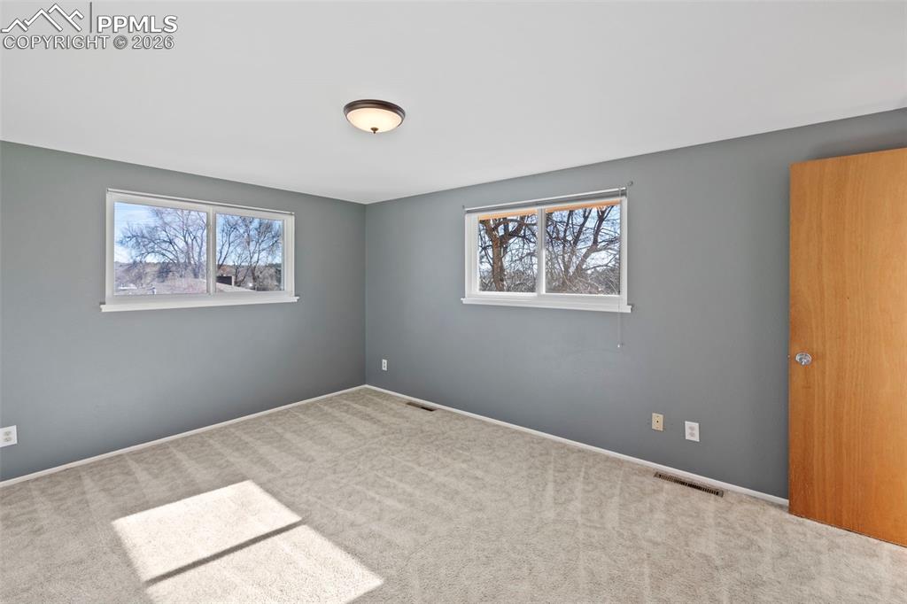 Image 15 of 40: Master Bedroom