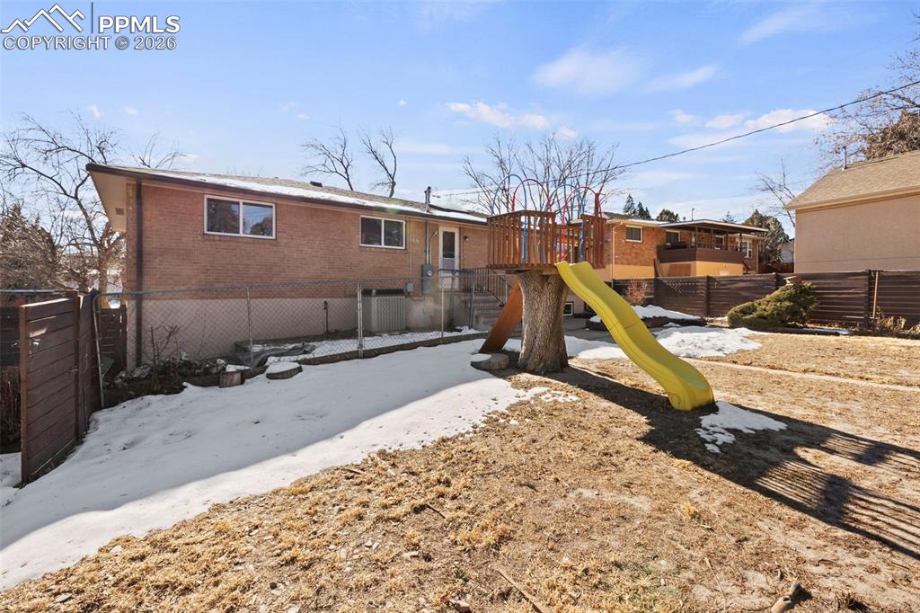 Image 40 of 40: Back of Structure