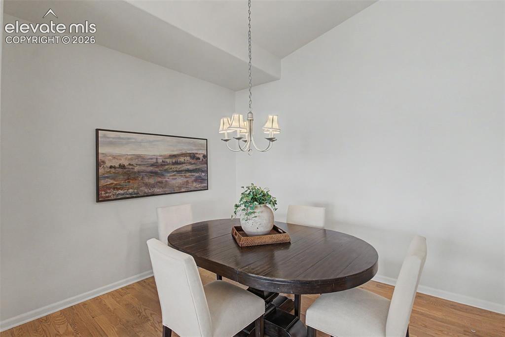 Image 13 of 41: Dining Area