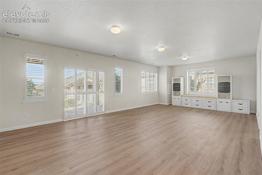Image 40 of 41: Family Room
