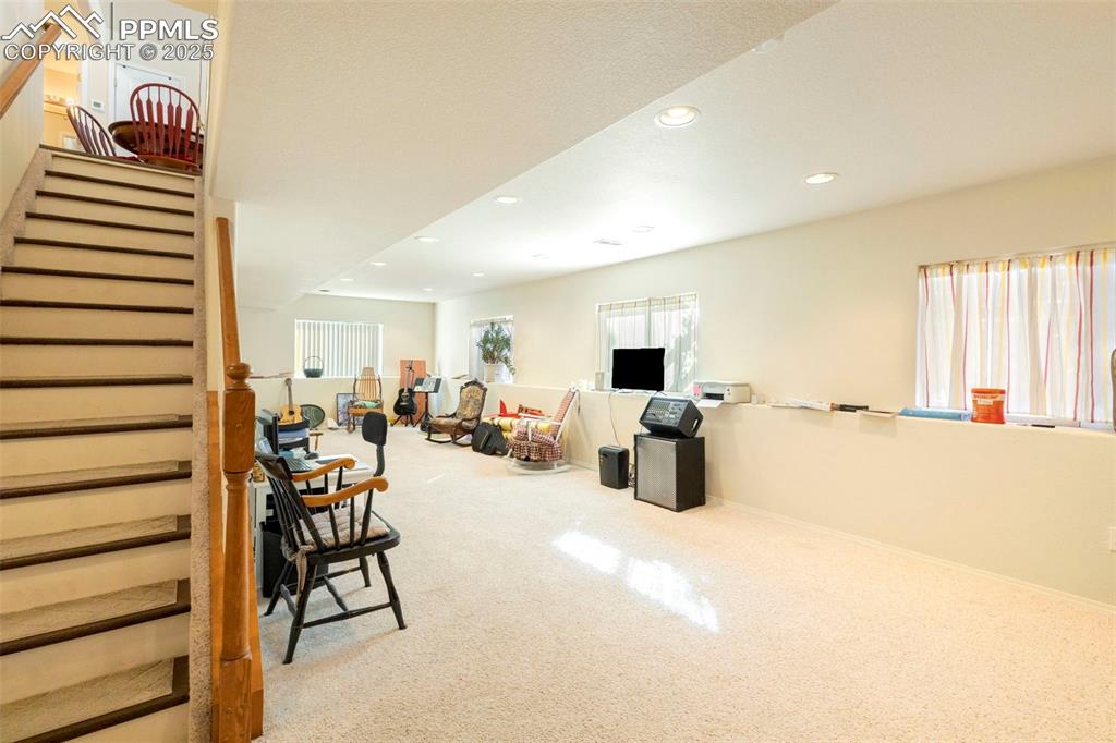 Image 21 of 35: Basement