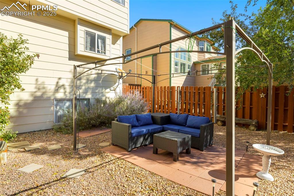 Image 26 of 35: Patio