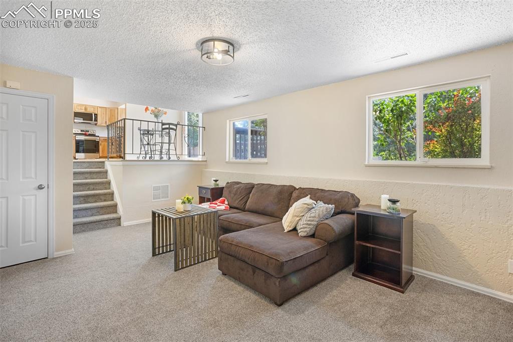 Image 14 of 32: Living Room