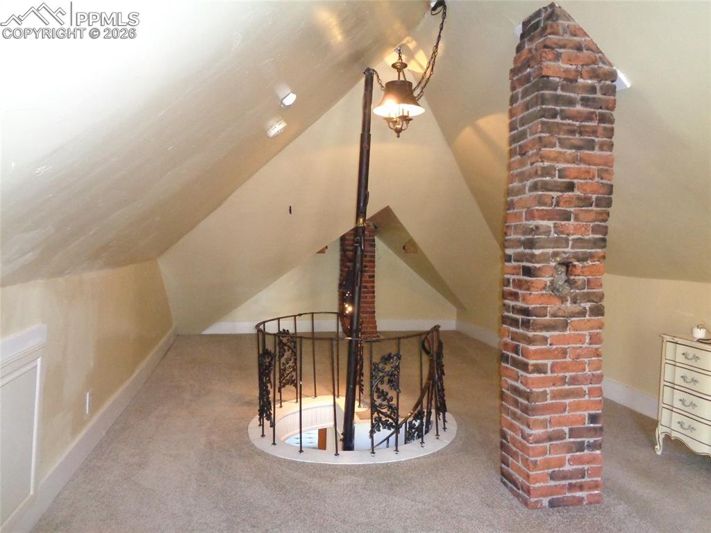 Image 23 of 29: Bonus Room