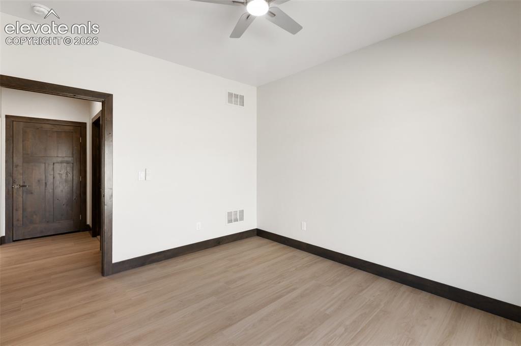 Image 33 of 48: Bedroom