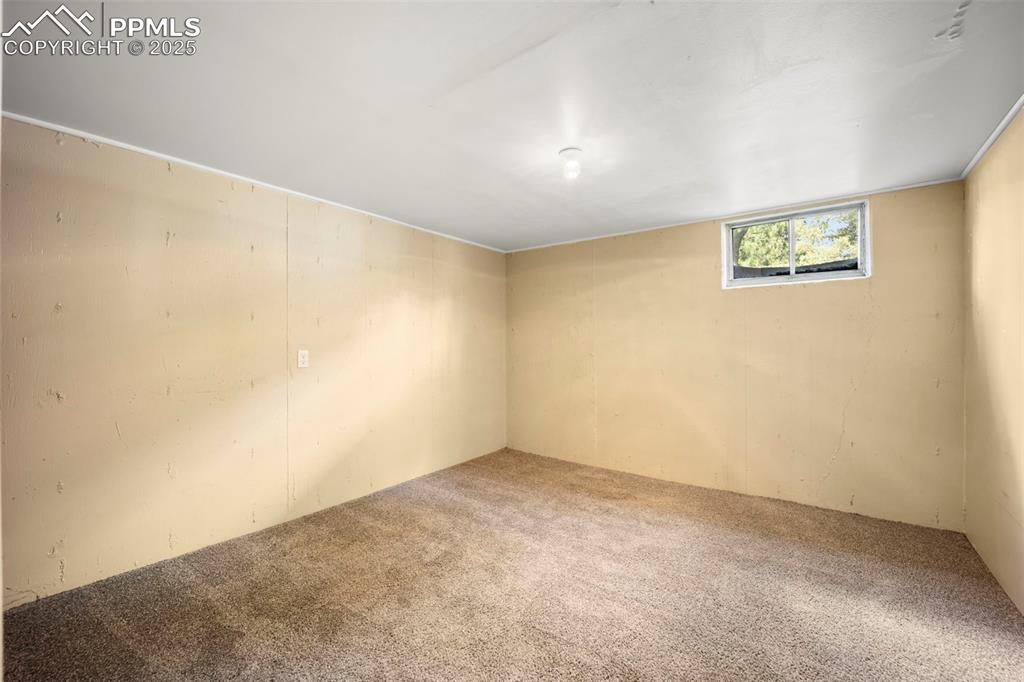 Image 30 of 50: Basement