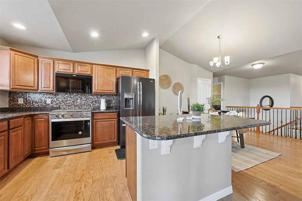 Image 4 of 46: Kitchen