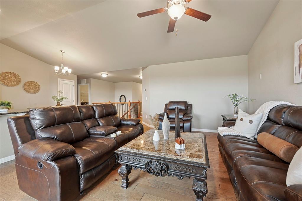 Image 7 of 46: Living Room